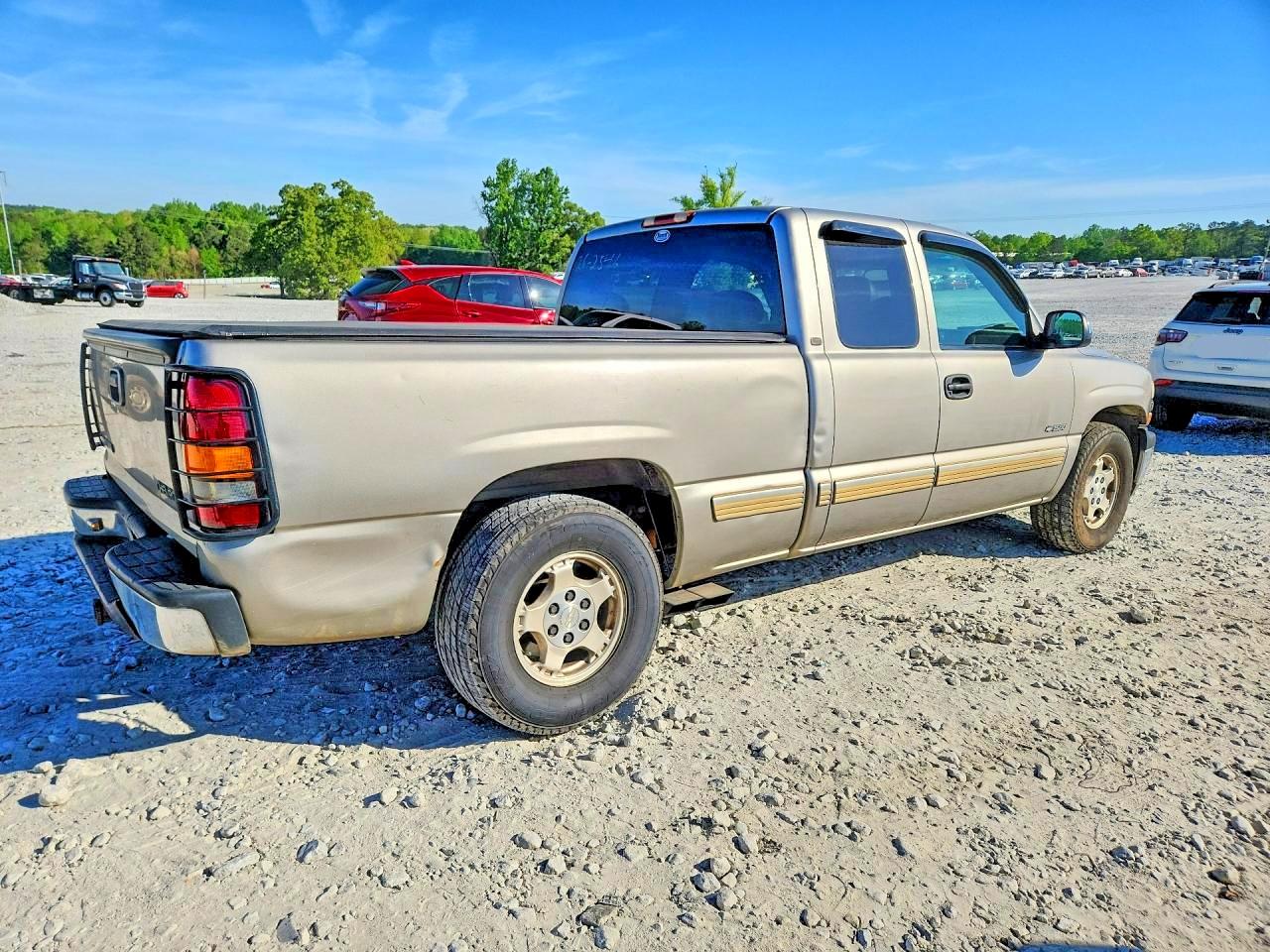 Chevrolet Silverado C1500