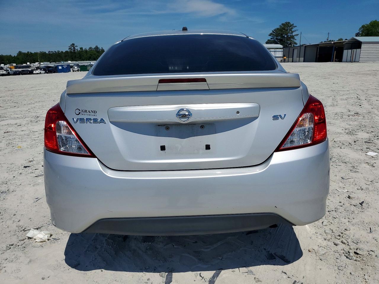Nissan Versa 1.6 Sv