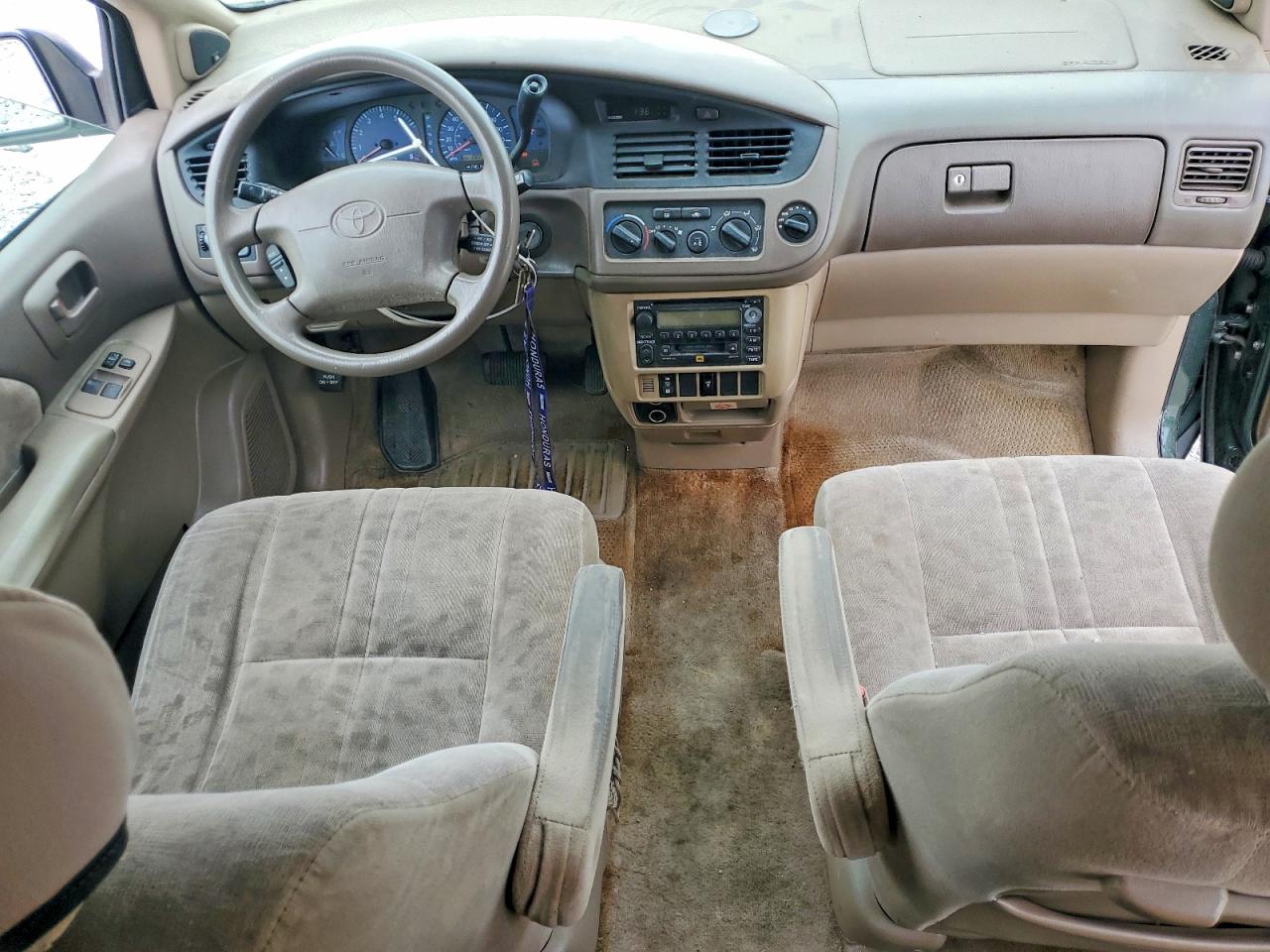Toyota Sienna Le
