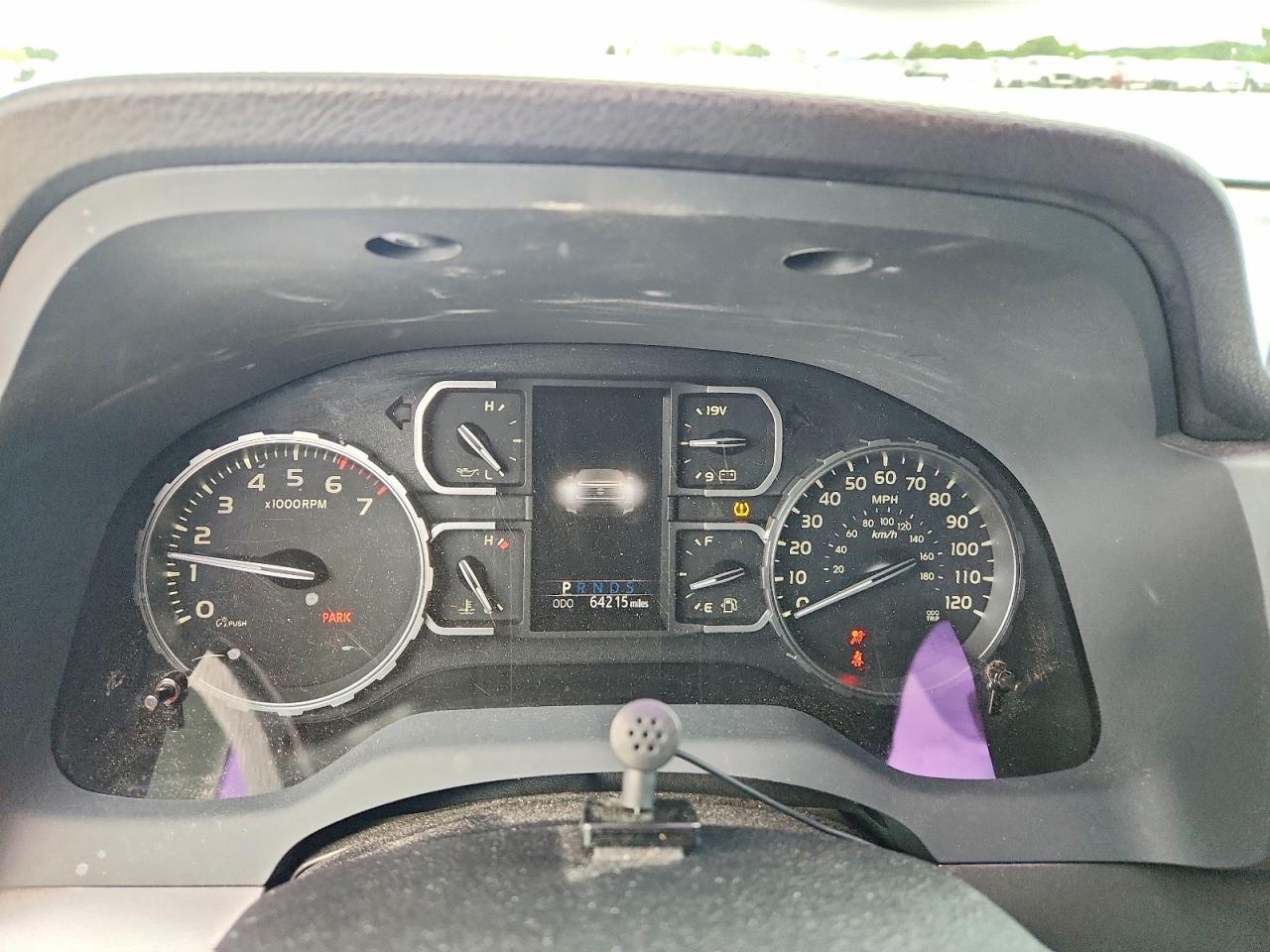 Toyota Tundra Crewmax Sr5