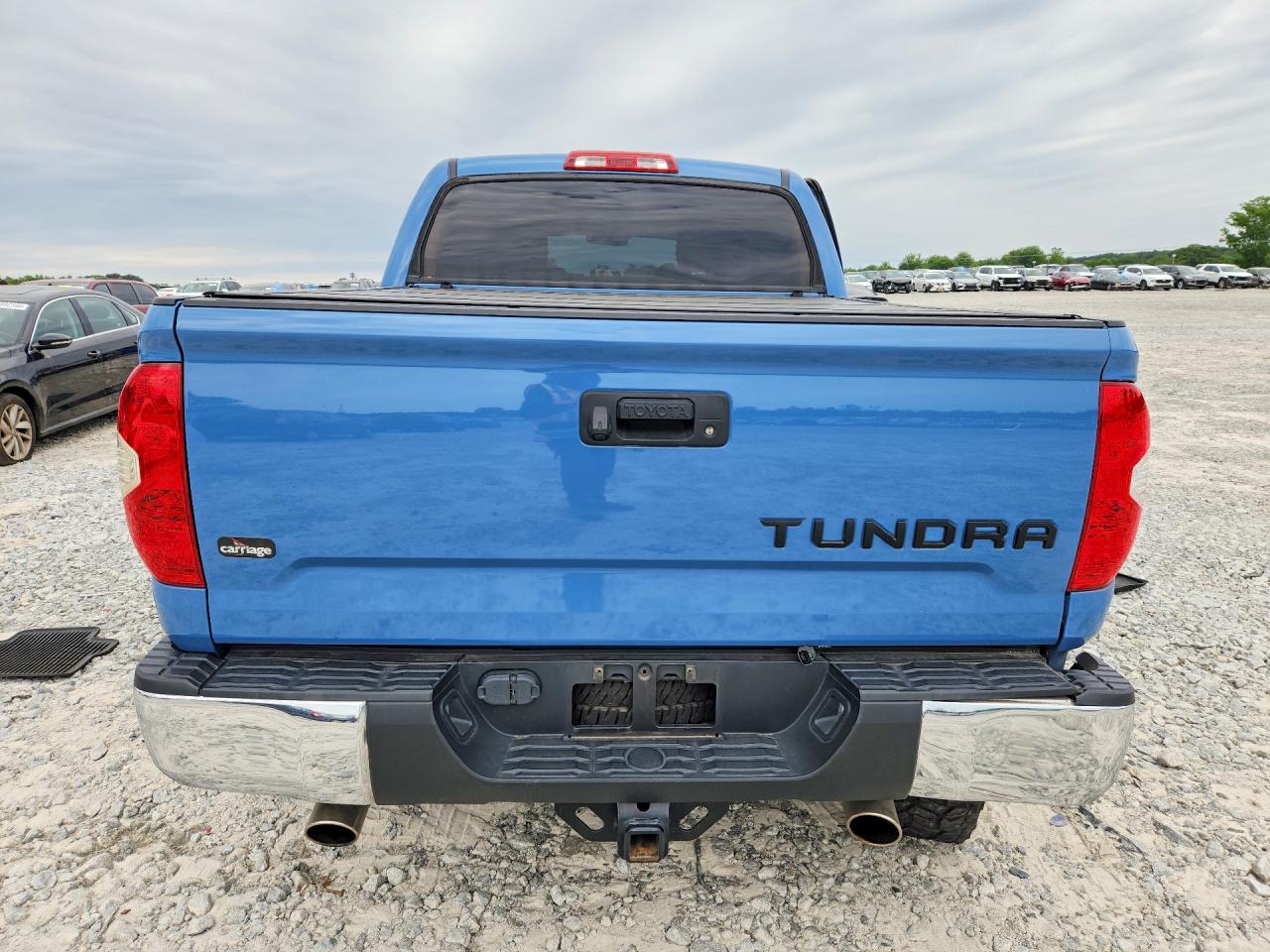Toyota Tundra Crewmax Sr5
