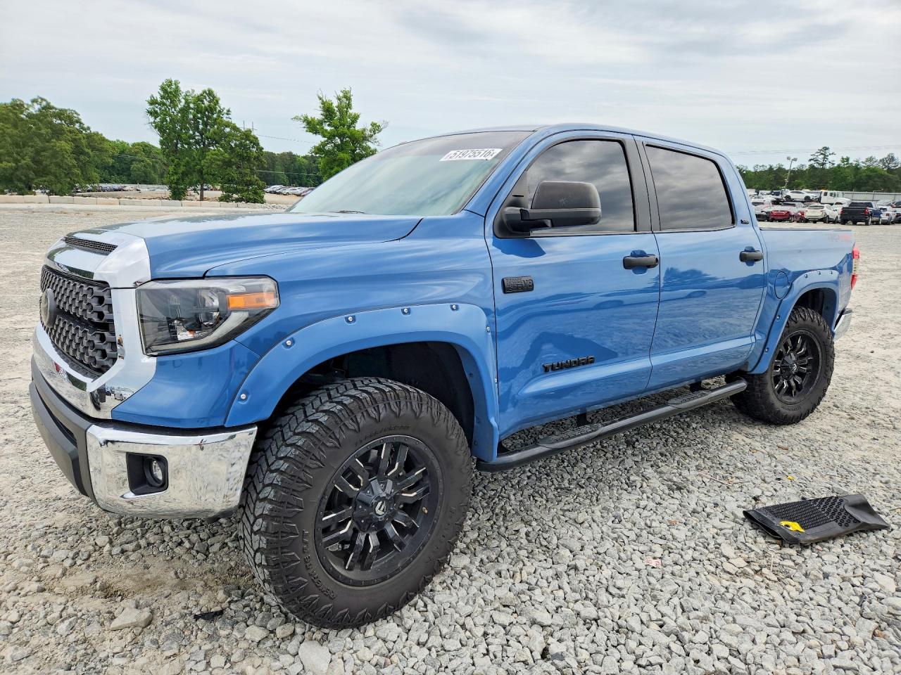 Salvage Toyota Tundra Image