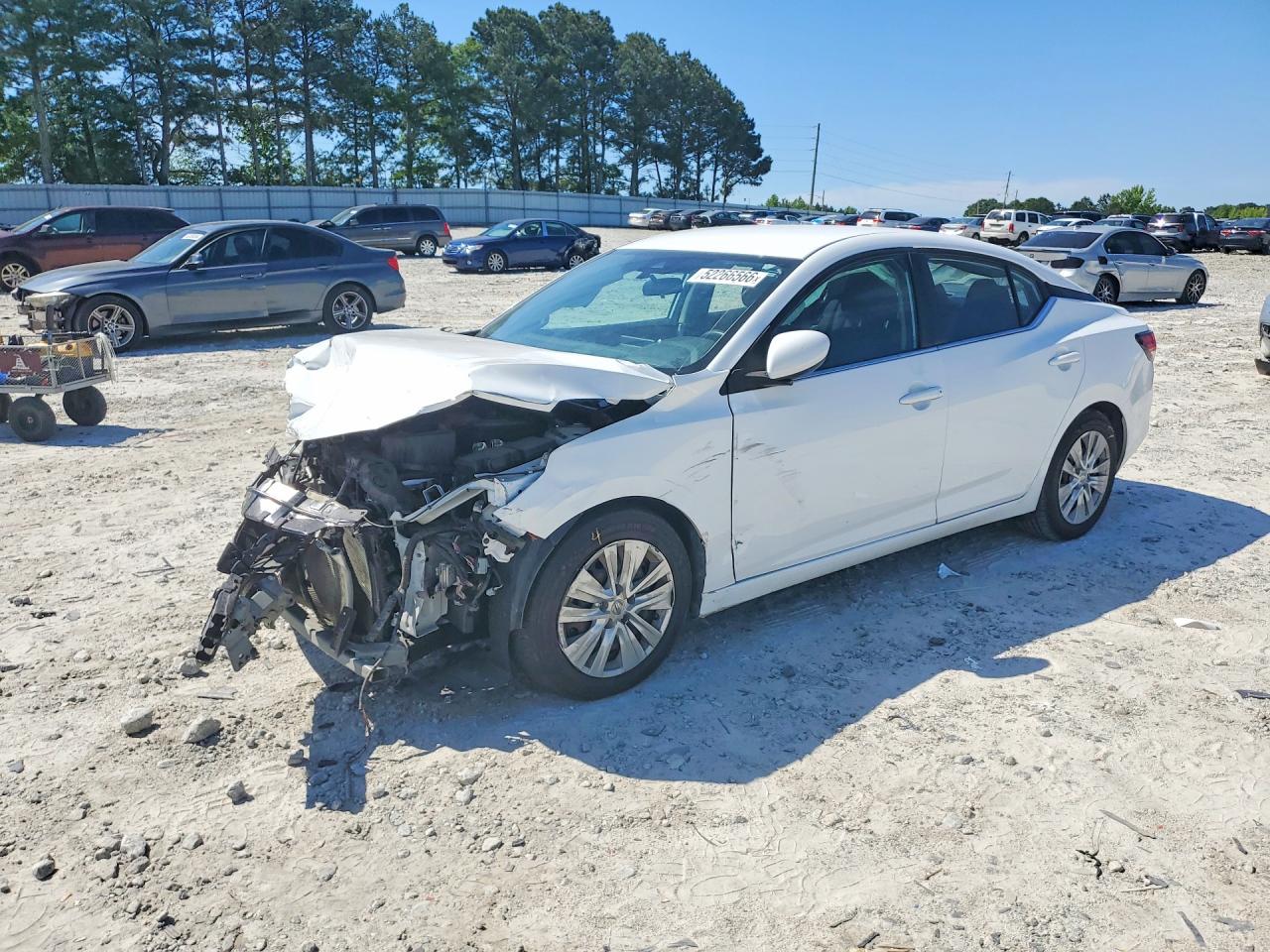 Salvage Nissan Sentra Image