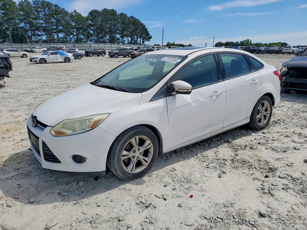 Salvage Ford Focus Image