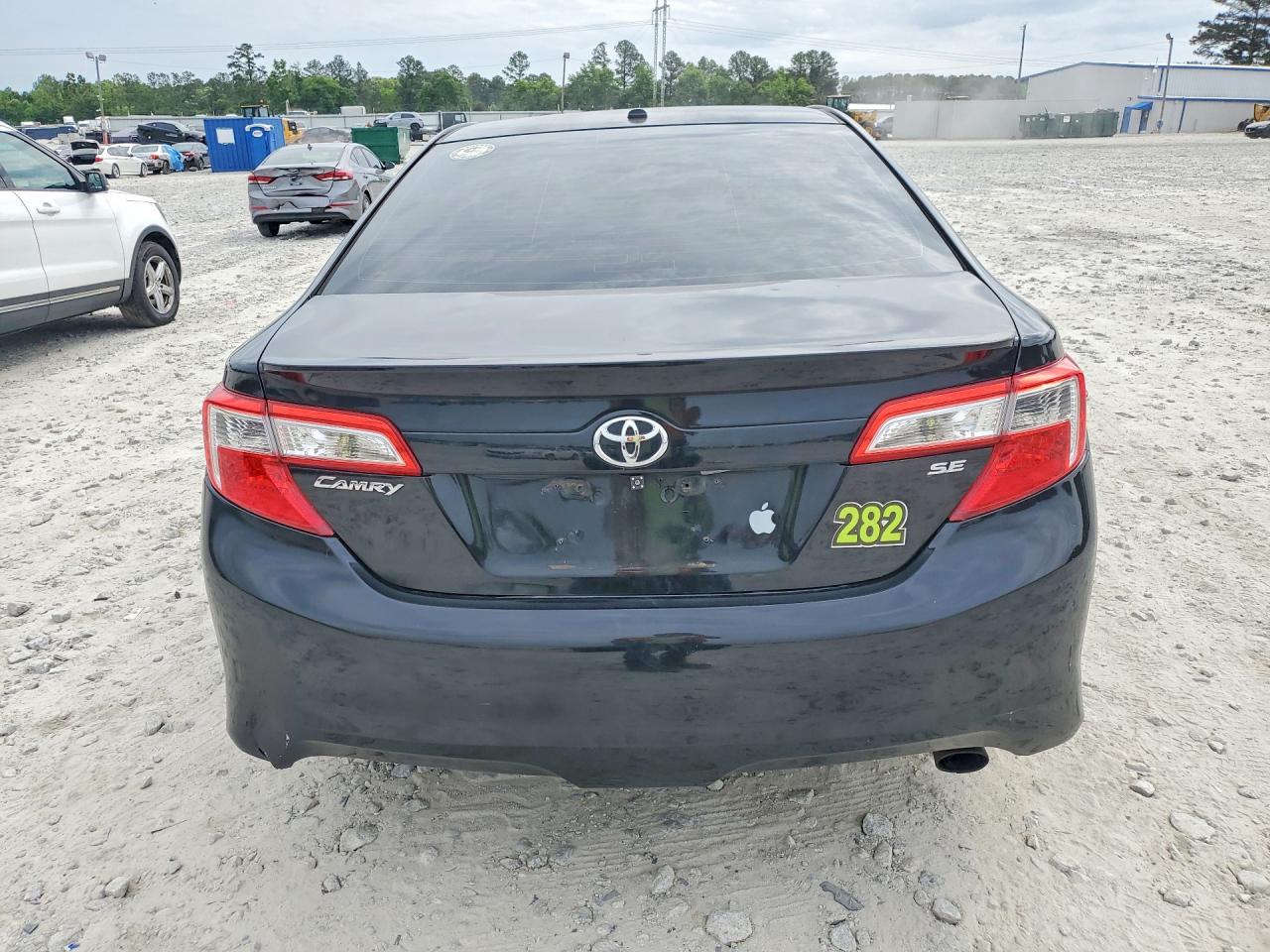 Toyota Camry Se