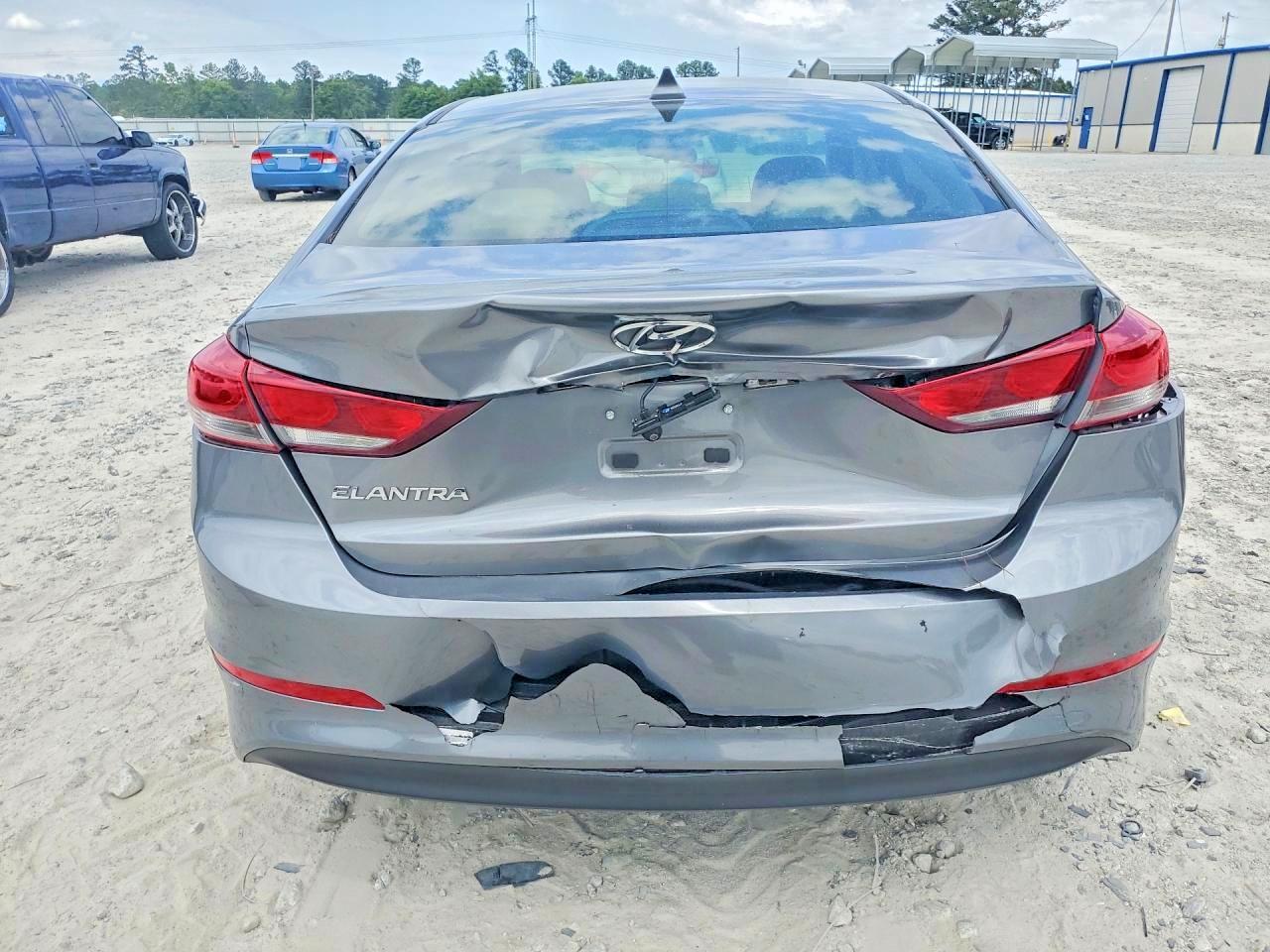 Hyundai ELANTRA Sel