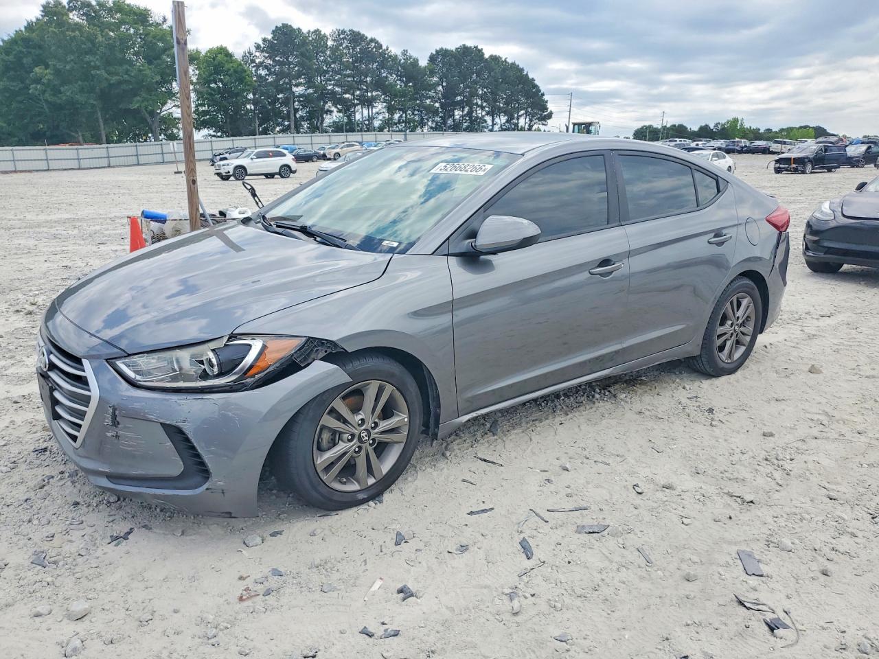 Salvage Hyundai ELANTRA Image