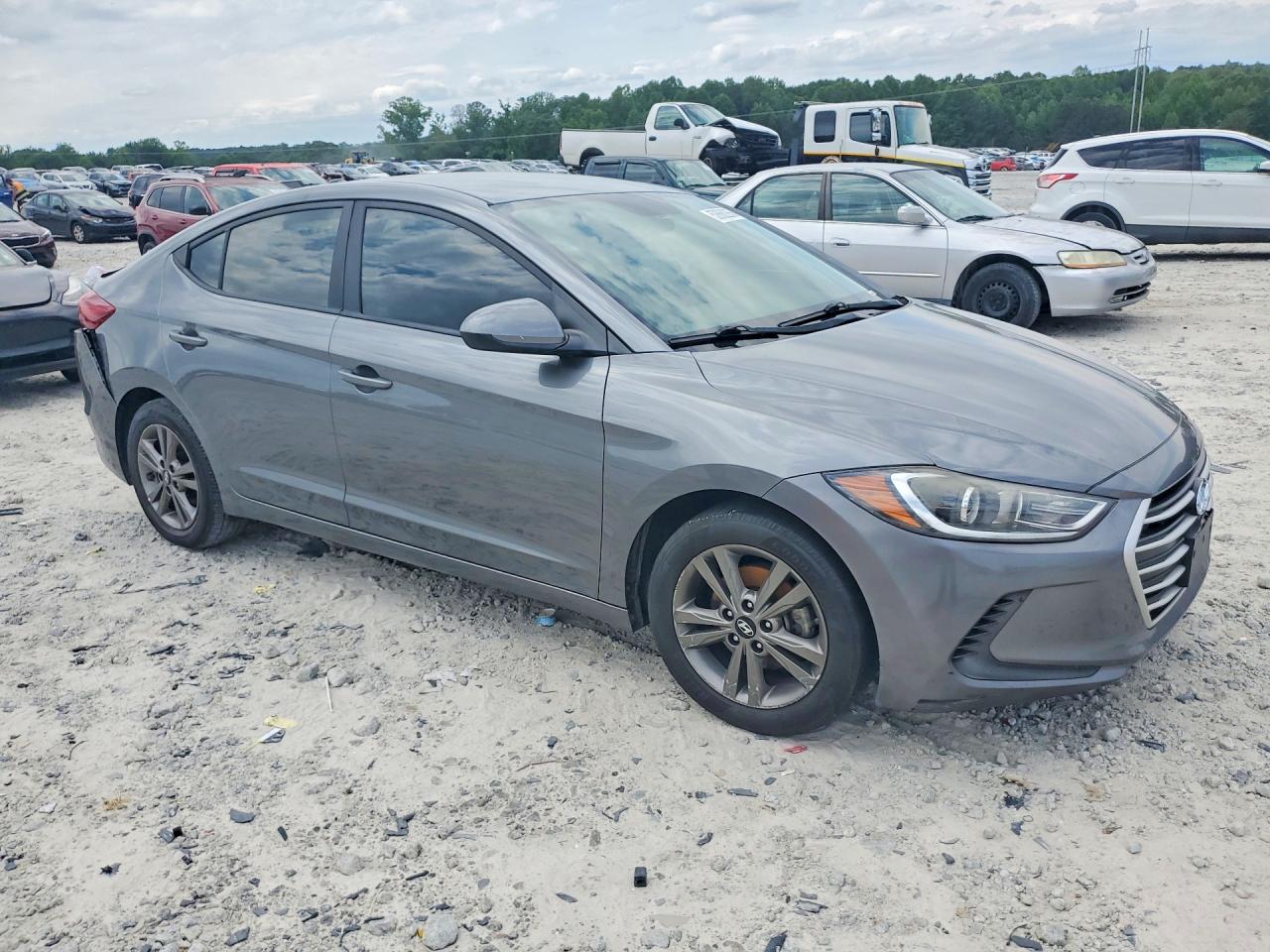 Hyundai ELANTRA Sel