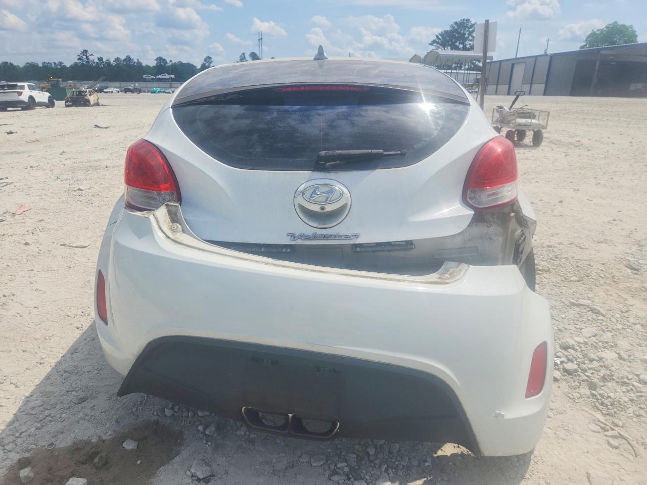 Hyundai VELOSTER Base