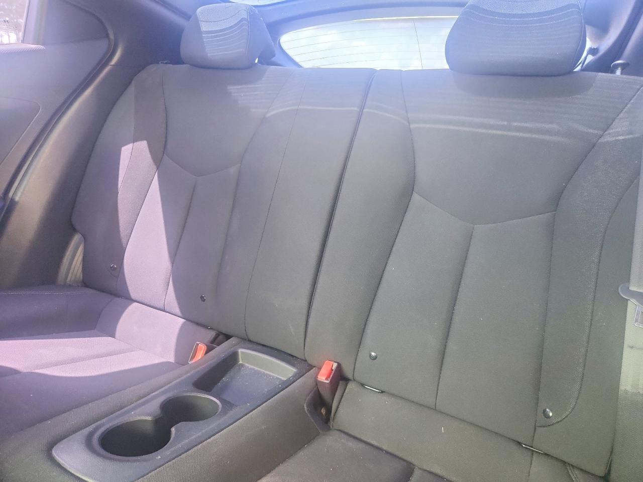 Hyundai VELOSTER Base