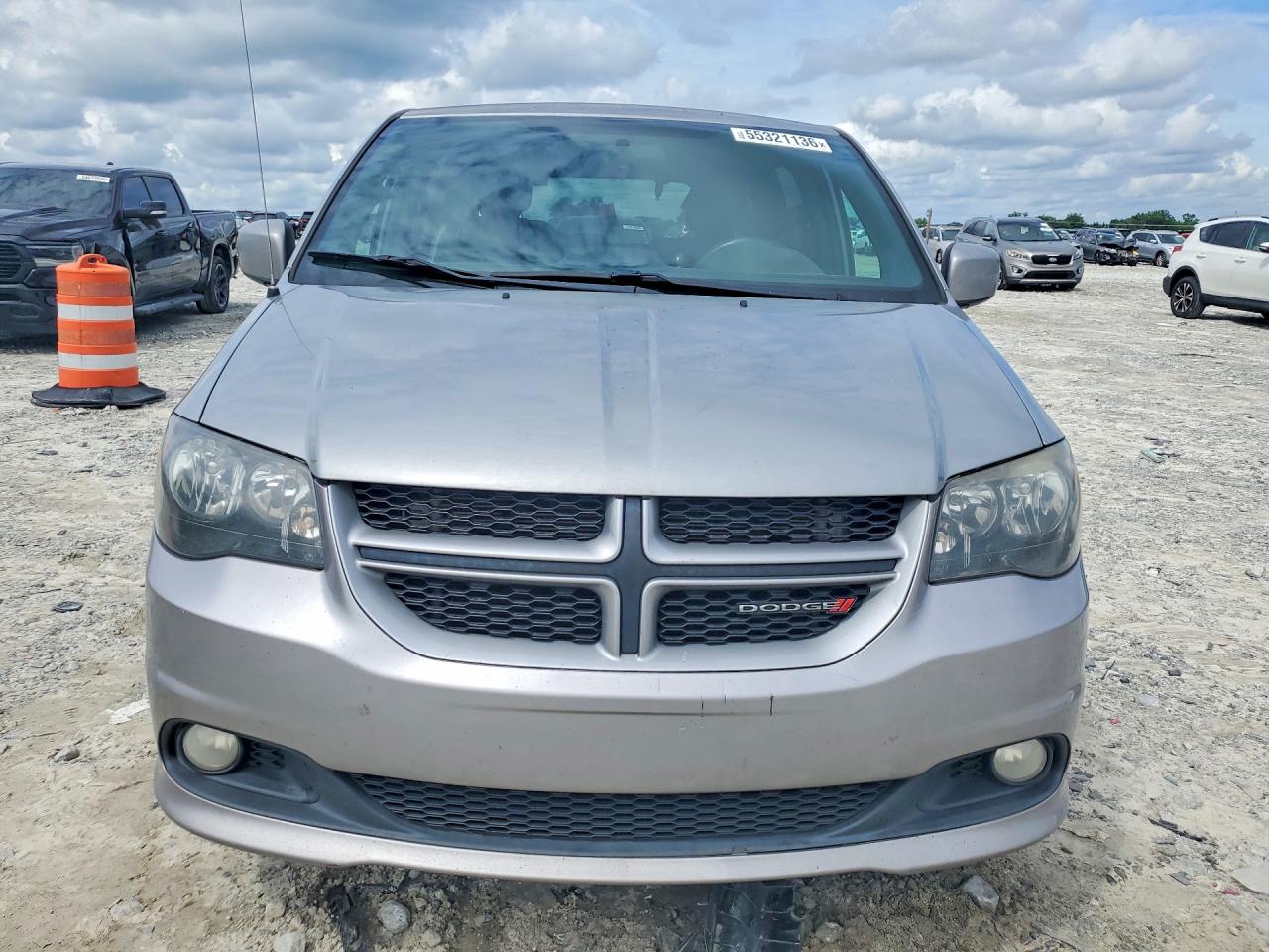 Dodge Caravan R