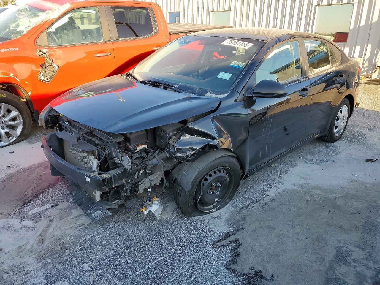 Salvage Kia Rio Image