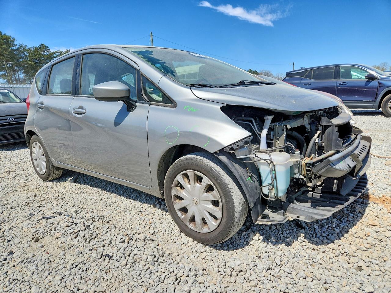 Nissan Versa Sv