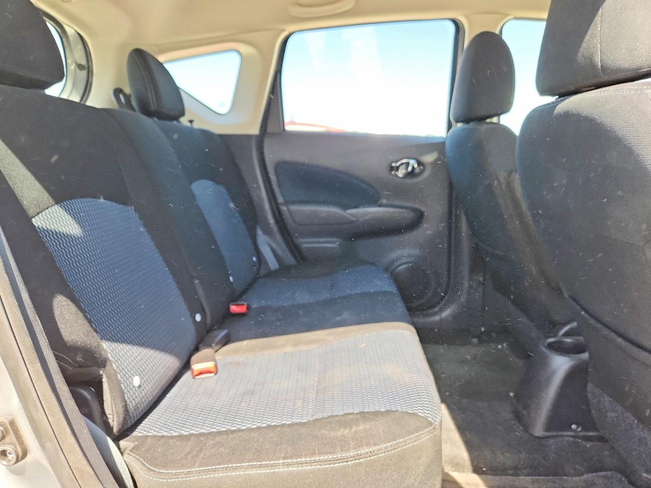 Nissan Versa Sv
