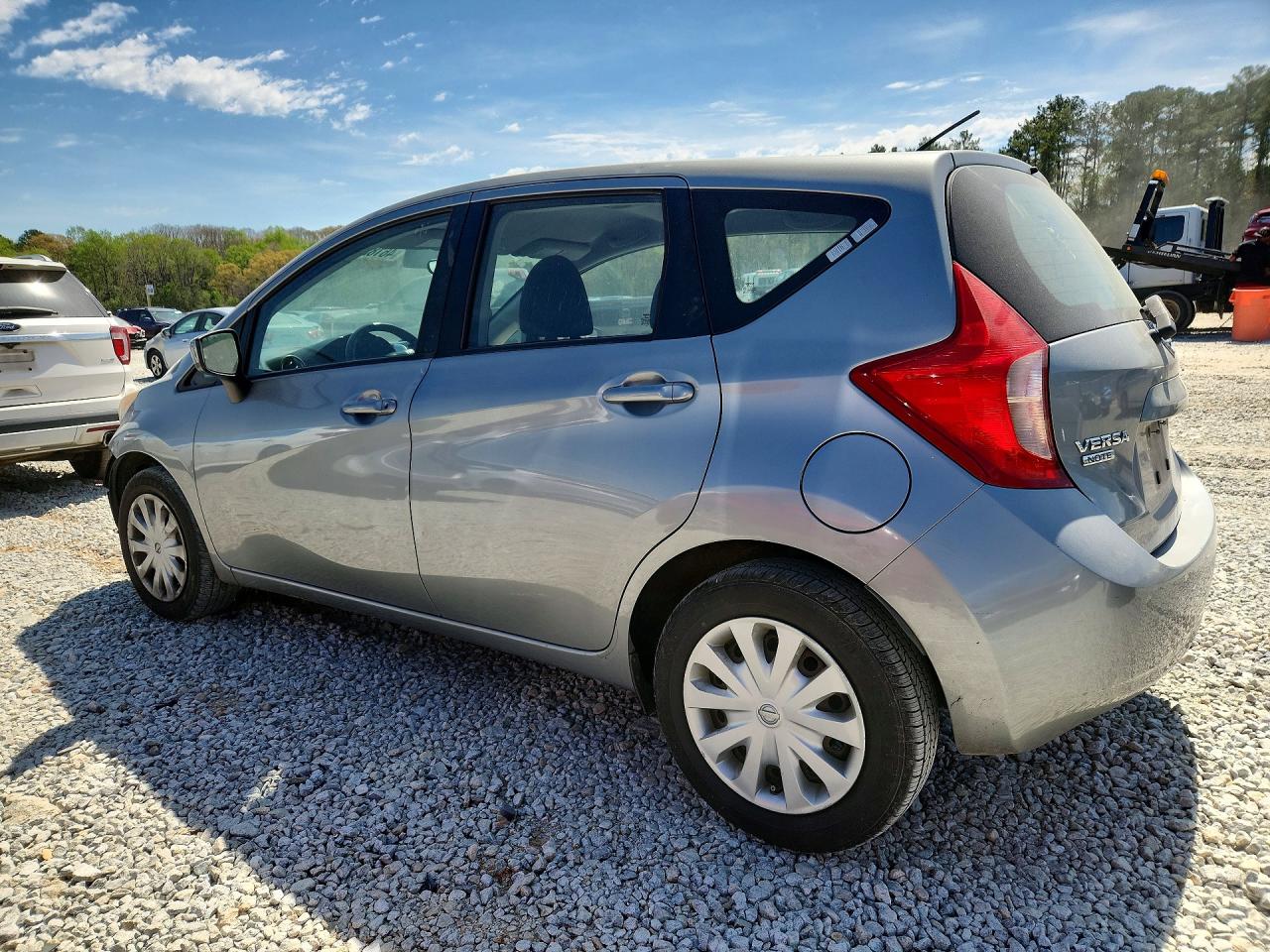 Nissan Versa Sv