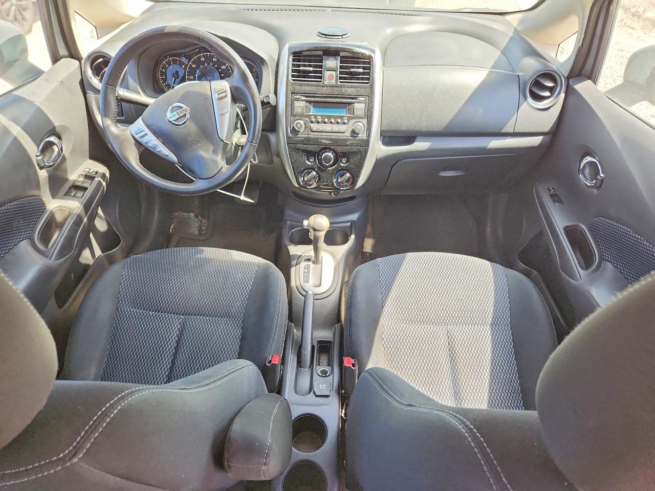 Nissan Versa Sv