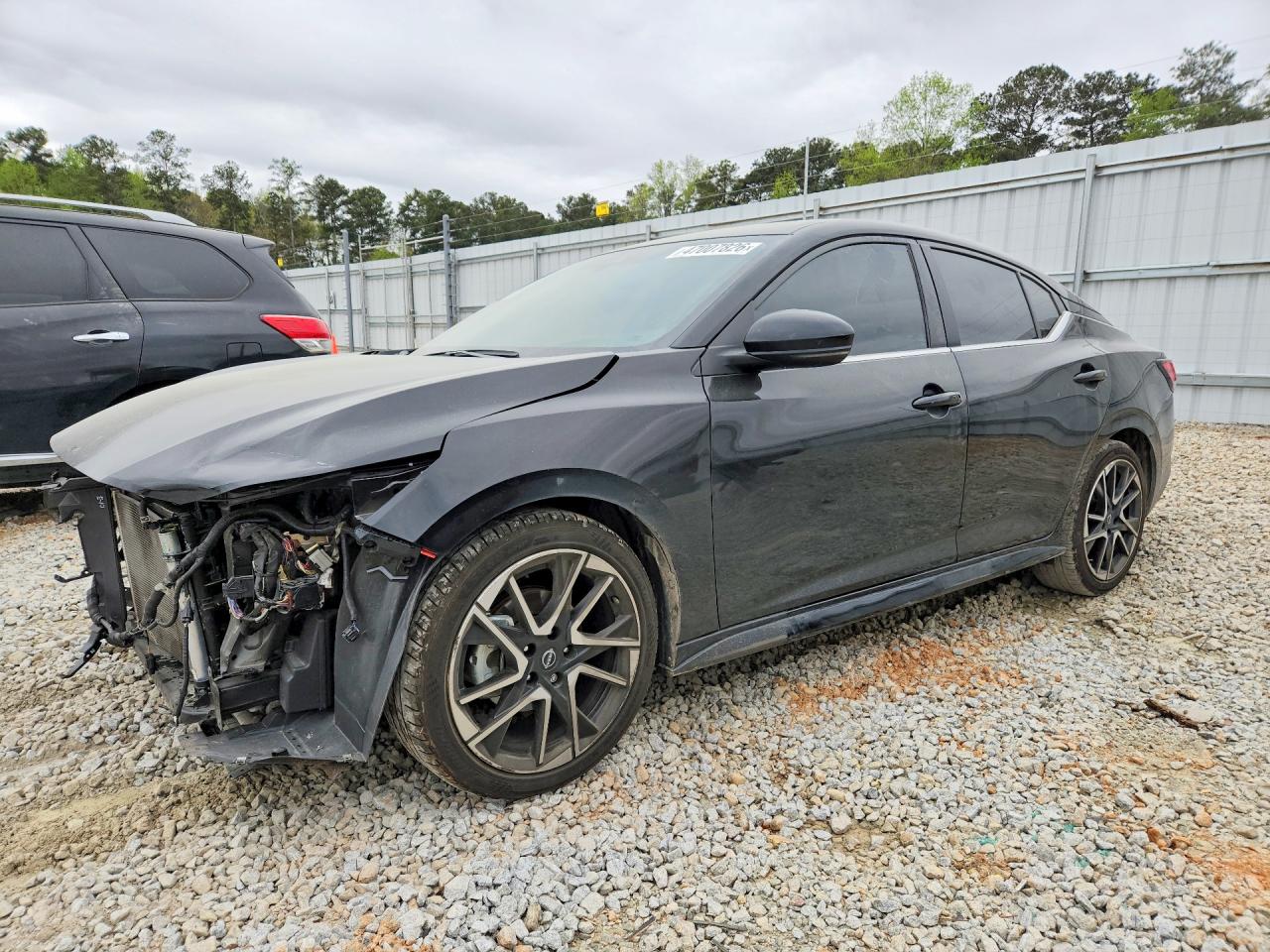 Salvage Nissan Sentra Image