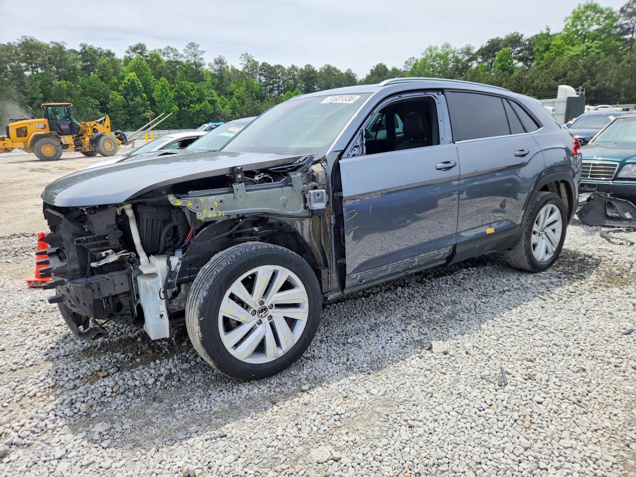Salvage Volkswagen Atlas Image