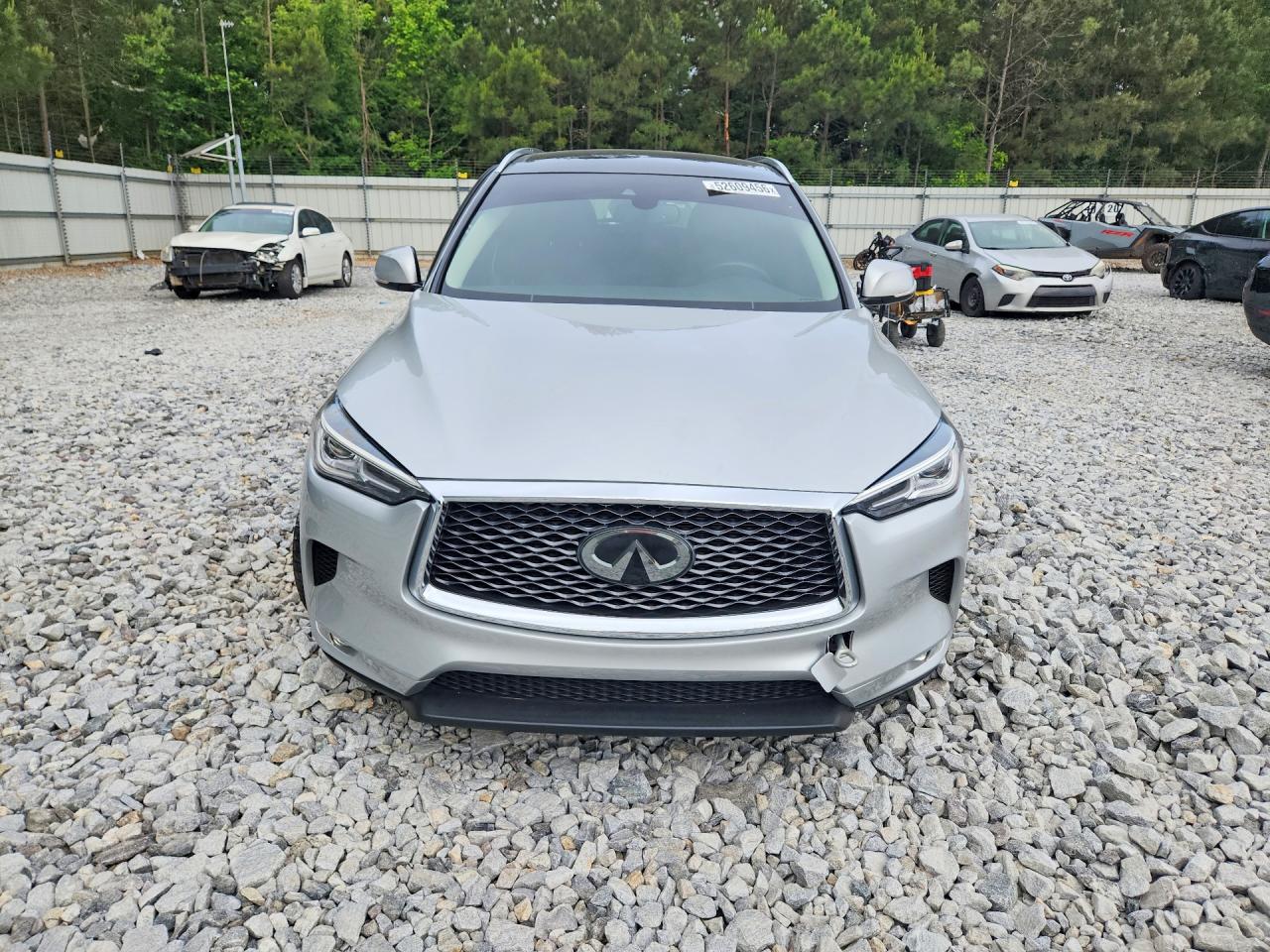 INFINITI Qx Luxe