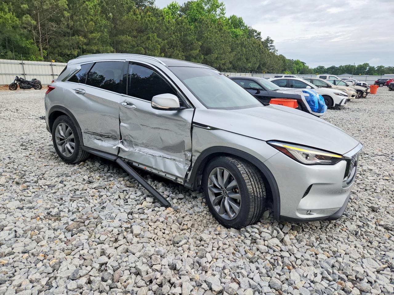 INFINITI Qx Luxe