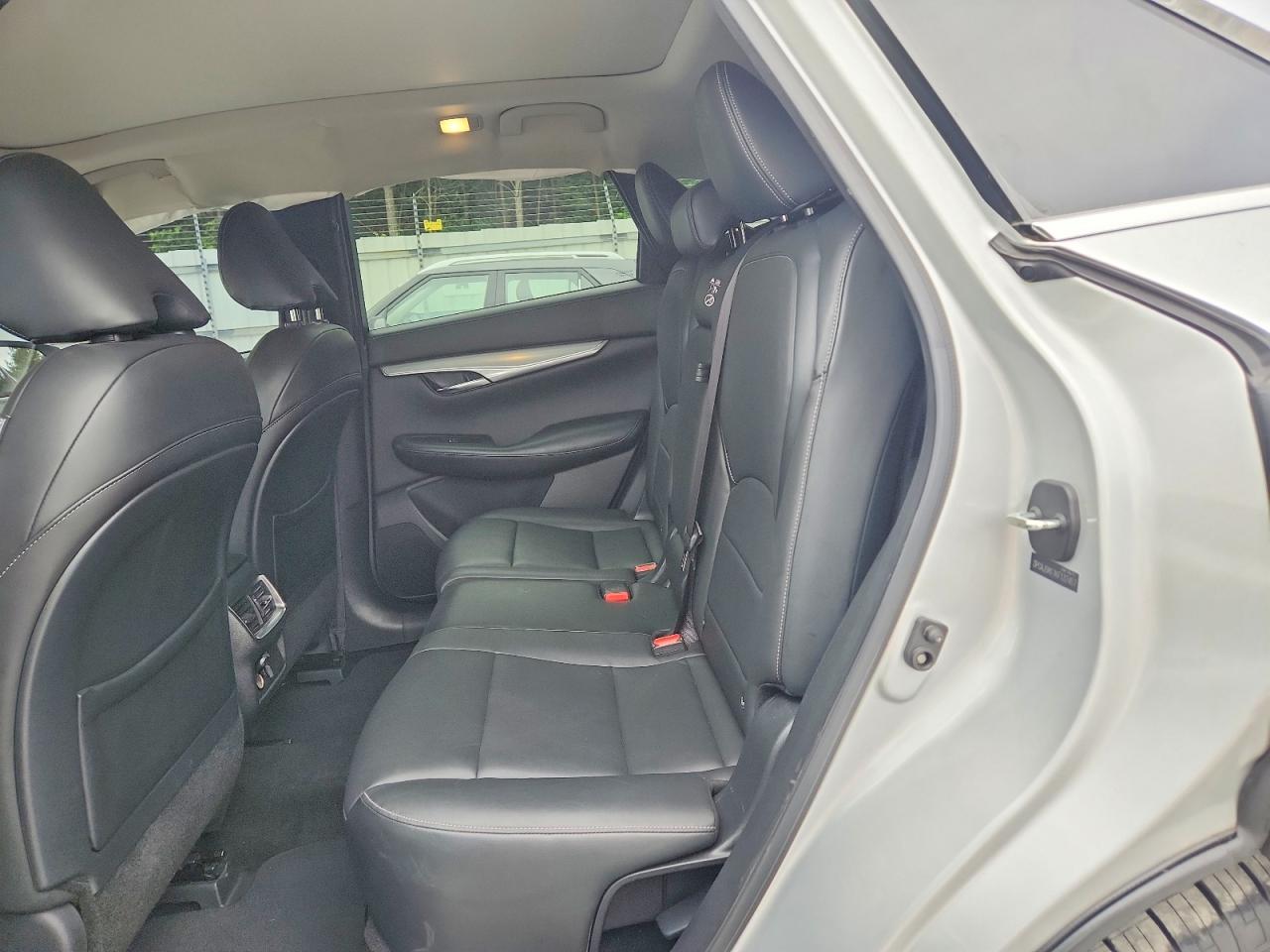 INFINITI Qx Luxe