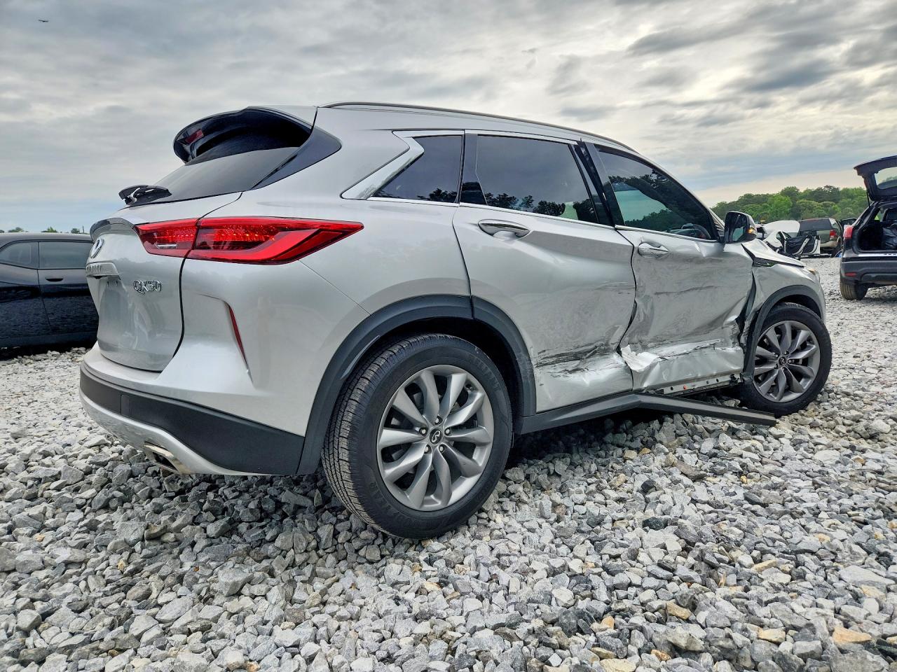 INFINITI Qx Luxe