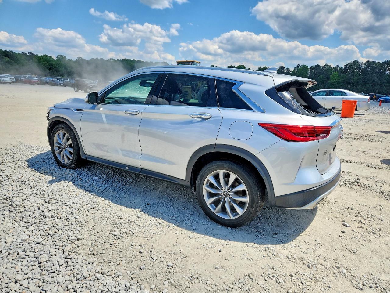 INFINITI Qx Luxe
