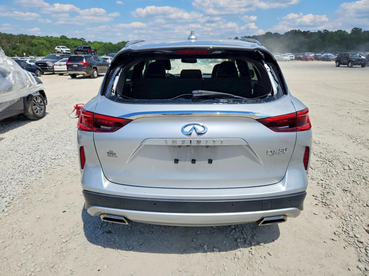 INFINITI Qx Luxe