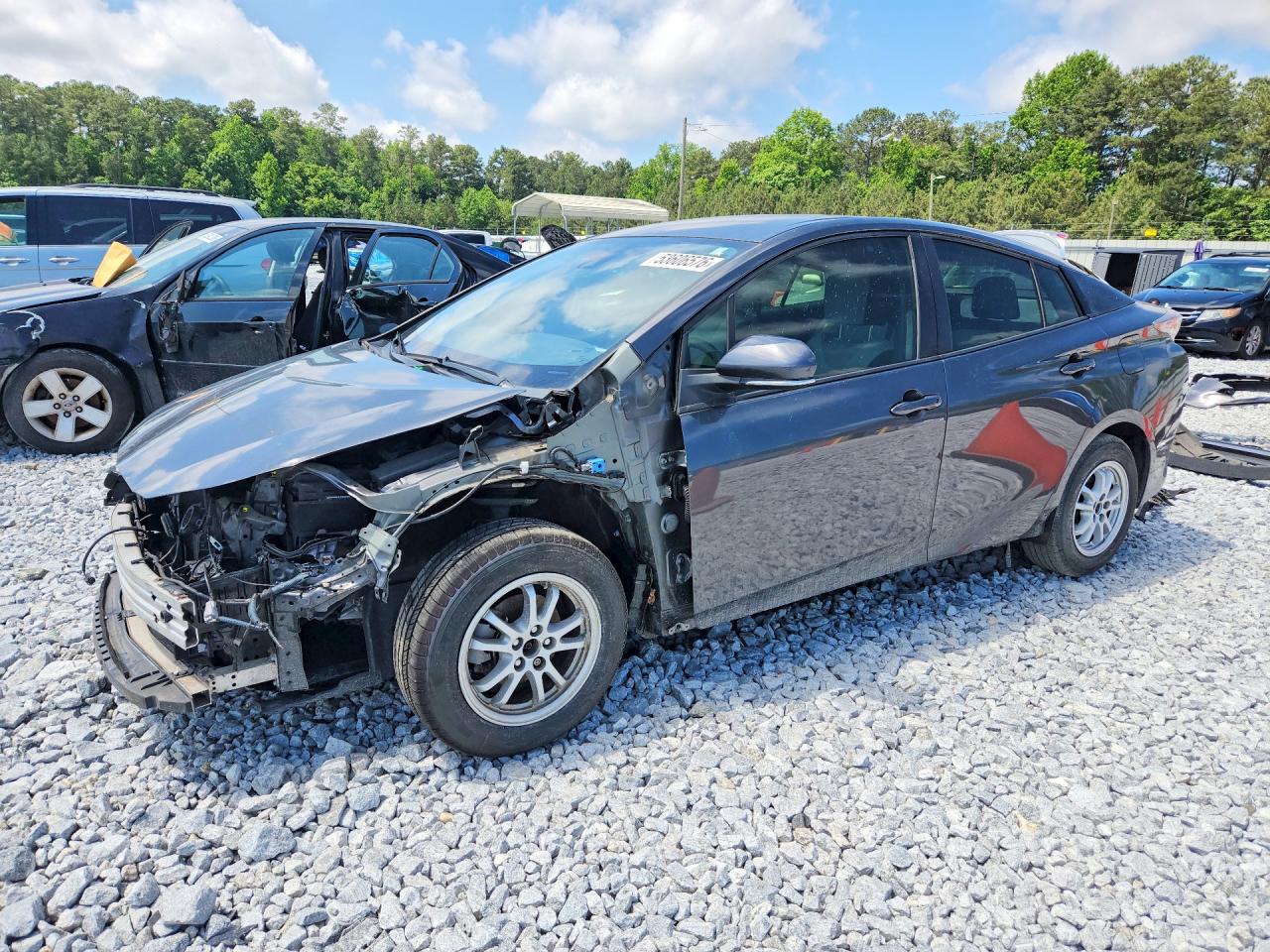 Salvage Toyota Prius Image