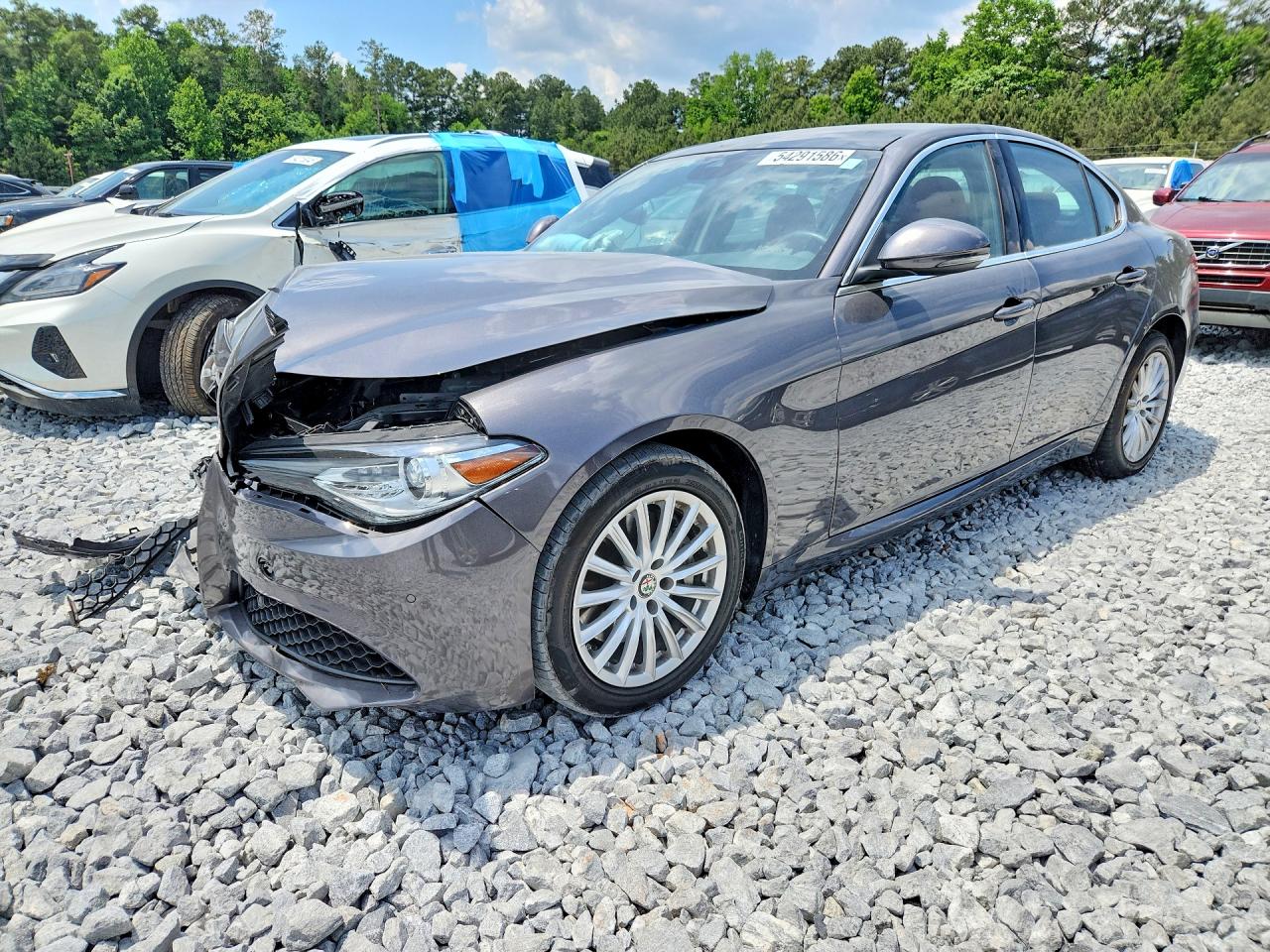 Salvage Alfa Romeo Giulia Image