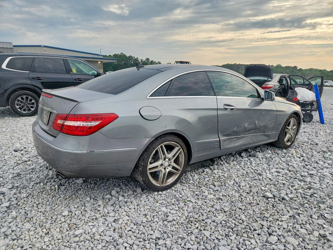 Mercedes-Benz E-Class 350