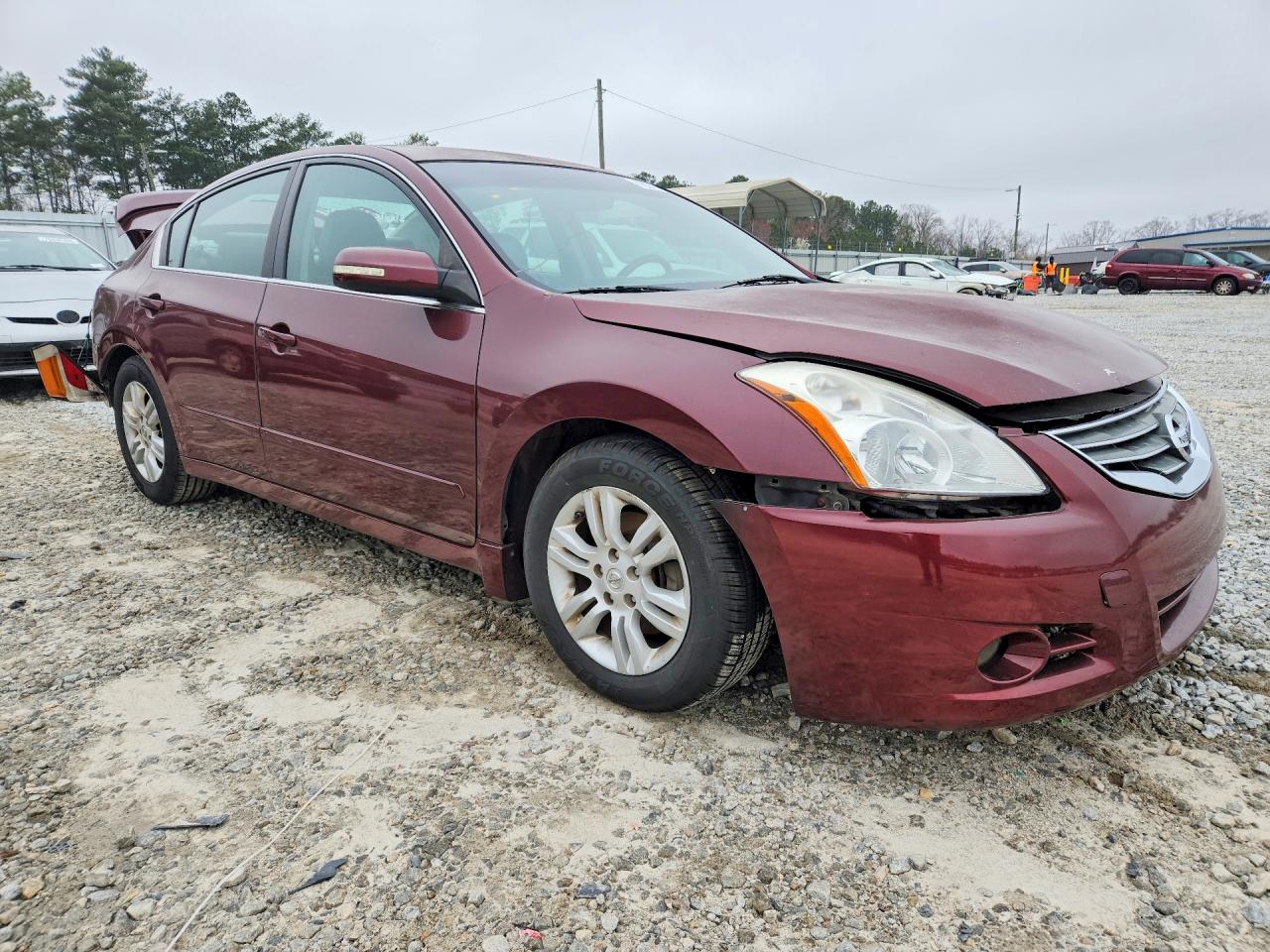 Nissan Altima Base