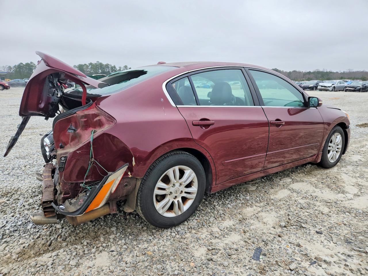 Nissan Altima Base