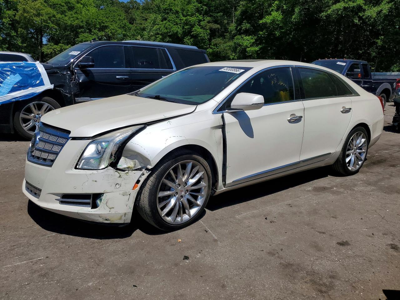 Salvage Cadillac XTS Image