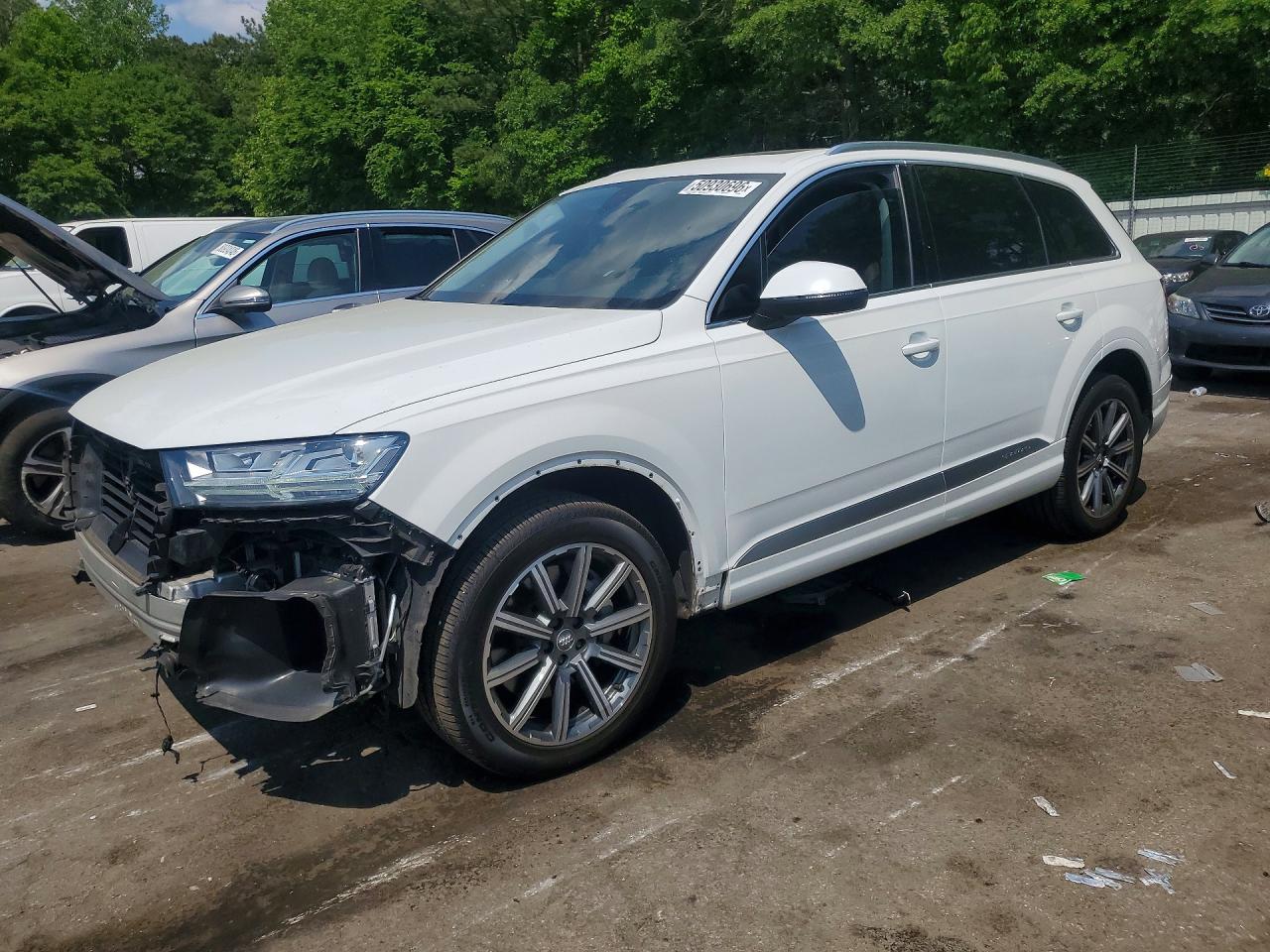 Salvage Audi Q7 Image