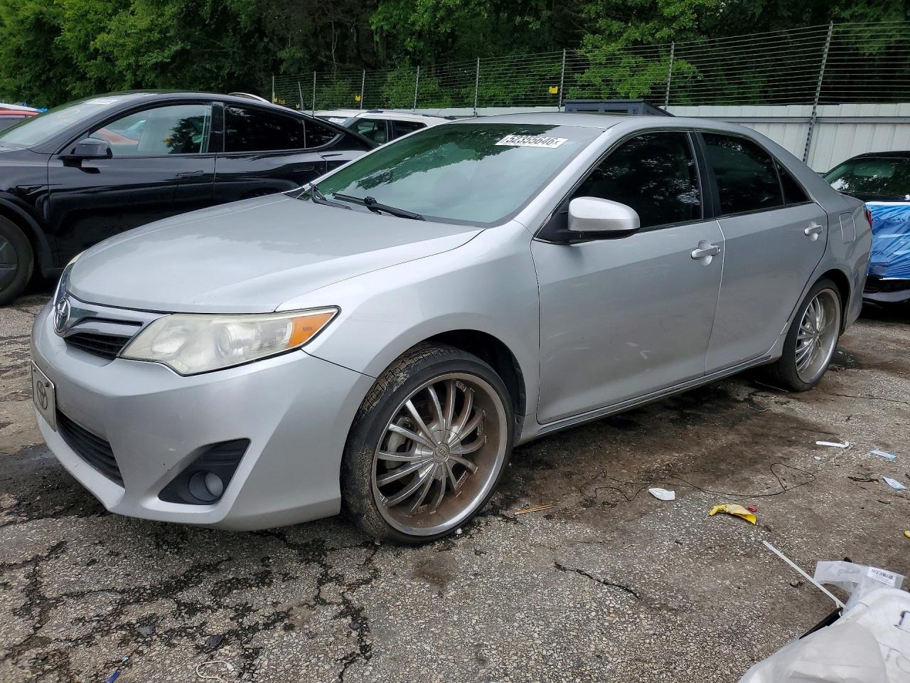 Salvage Toyota Camry Image