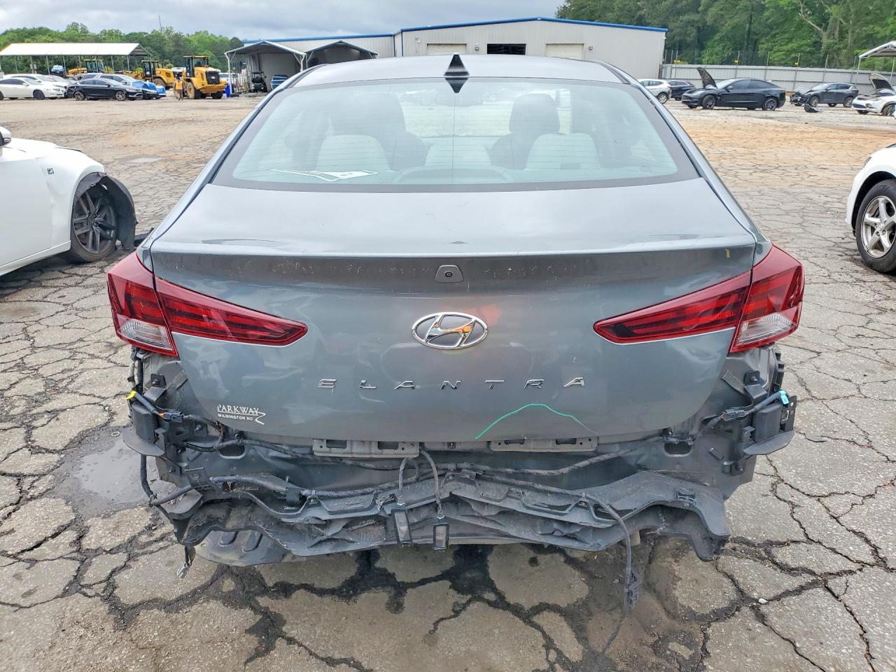 Hyundai ELANTRA Value Edition