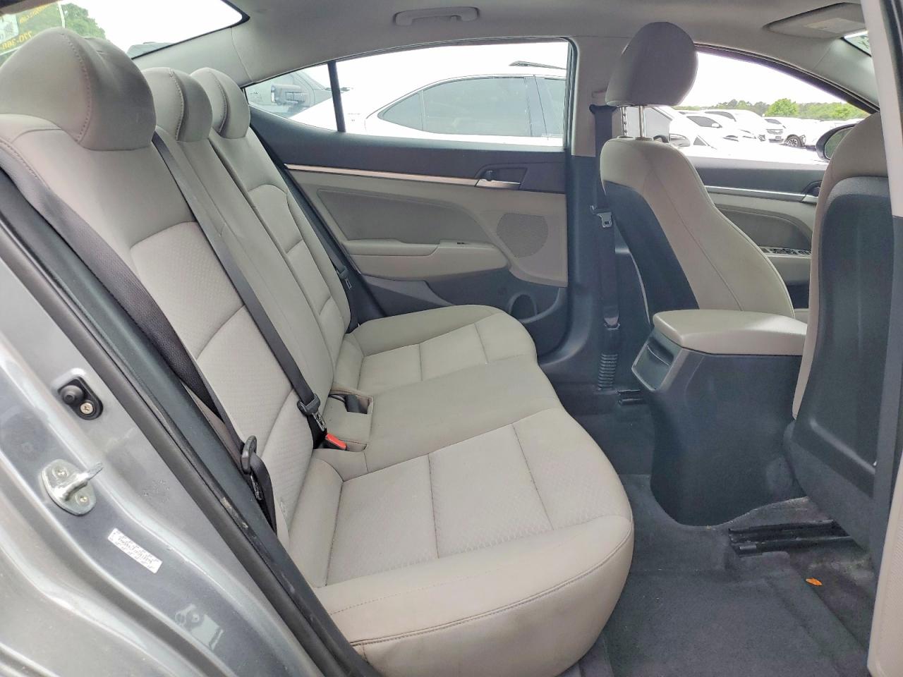 Hyundai ELANTRA Value Edition
