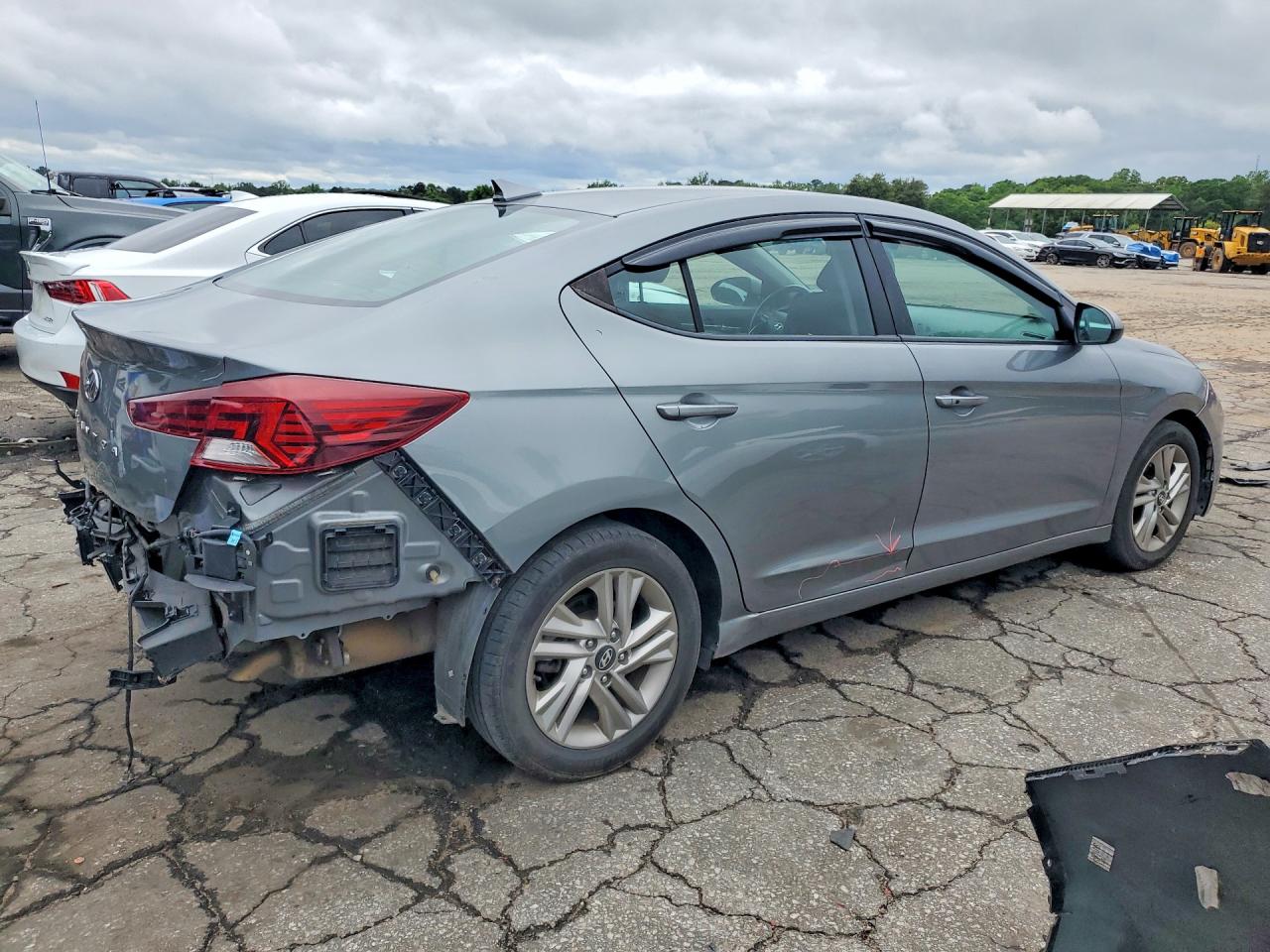 Hyundai ELANTRA Value Edition