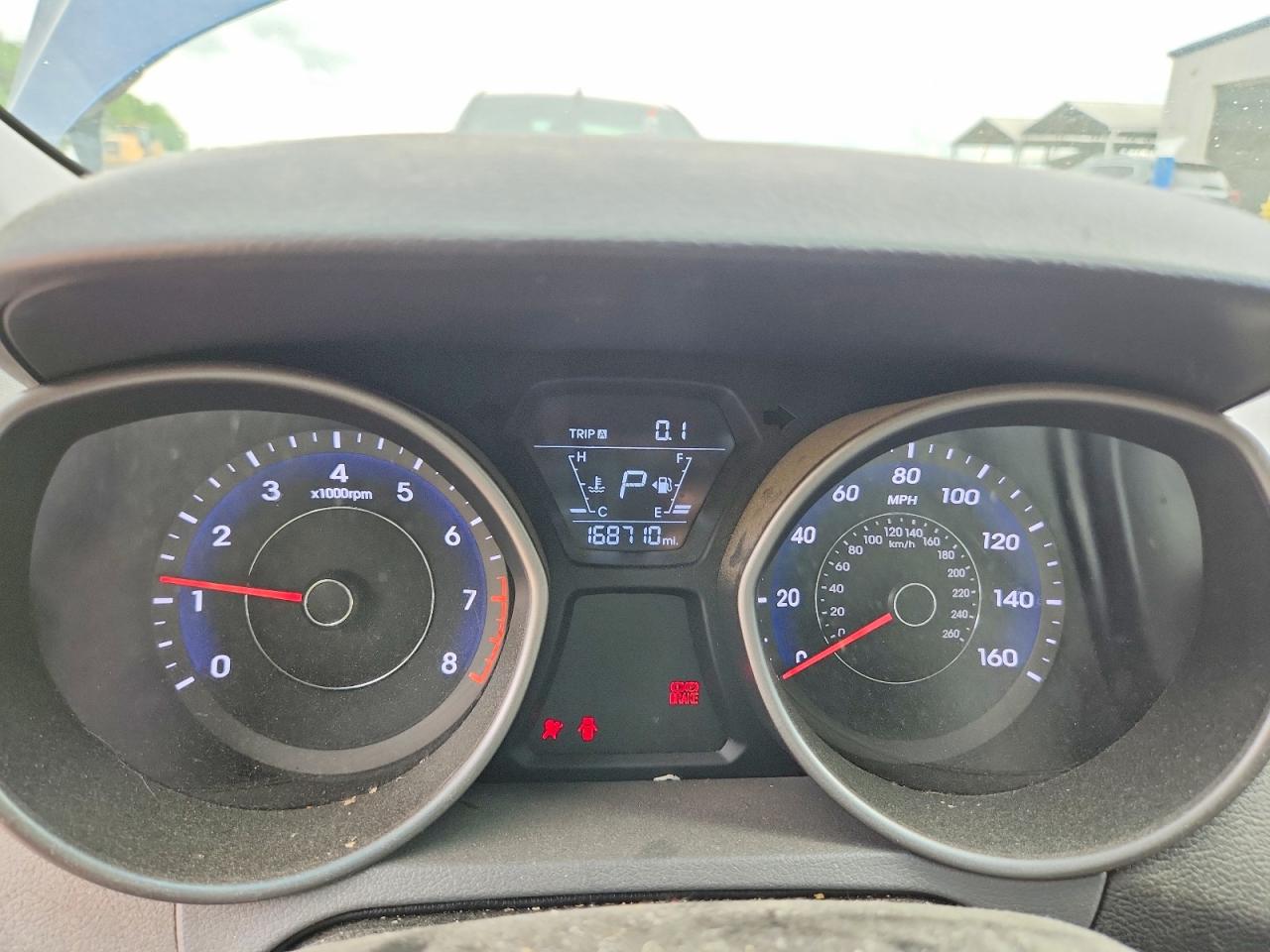Hyundai ELANTRA Se
