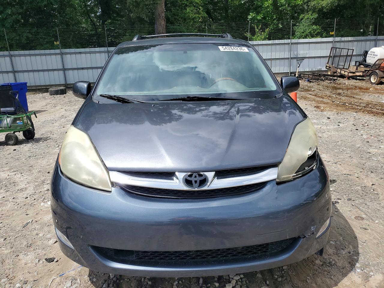 Toyota Sienna Xle Limited 7 Passenger