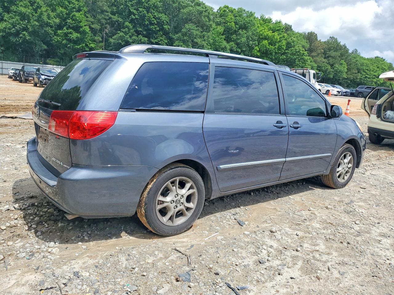 Toyota Sienna Xle Limited 7 Passenger