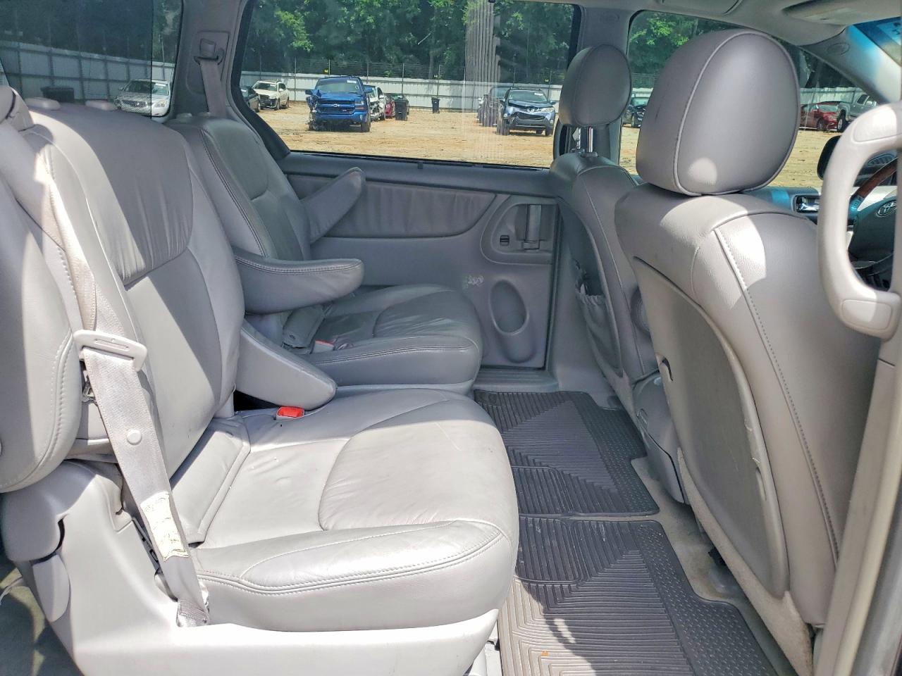 Toyota Sienna Xle Limited 7 Passenger