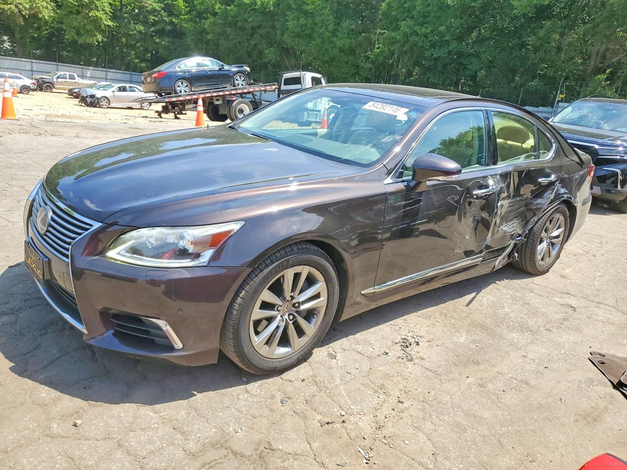 Salvage Lexus LS Image