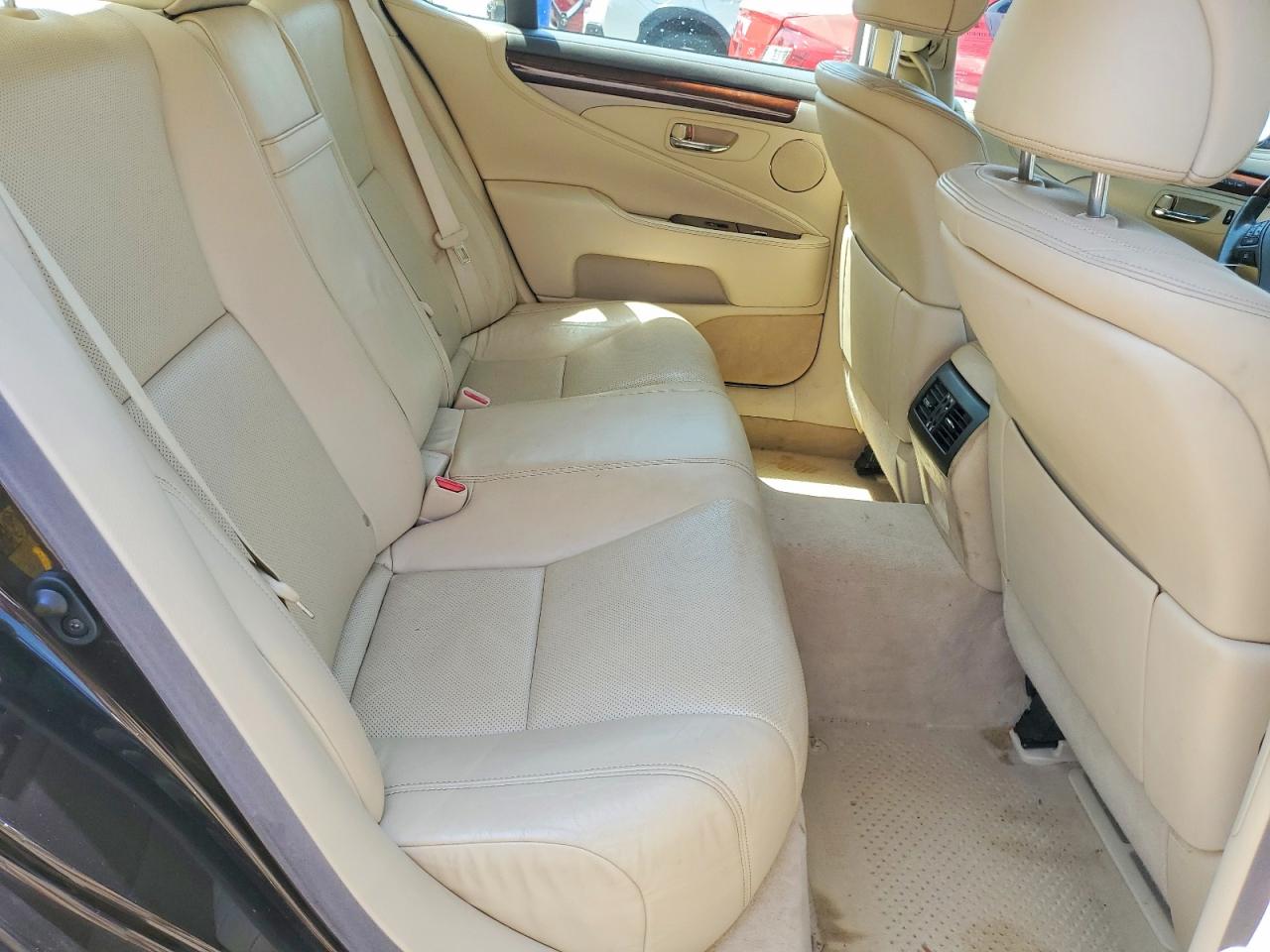 Lexus LS 460