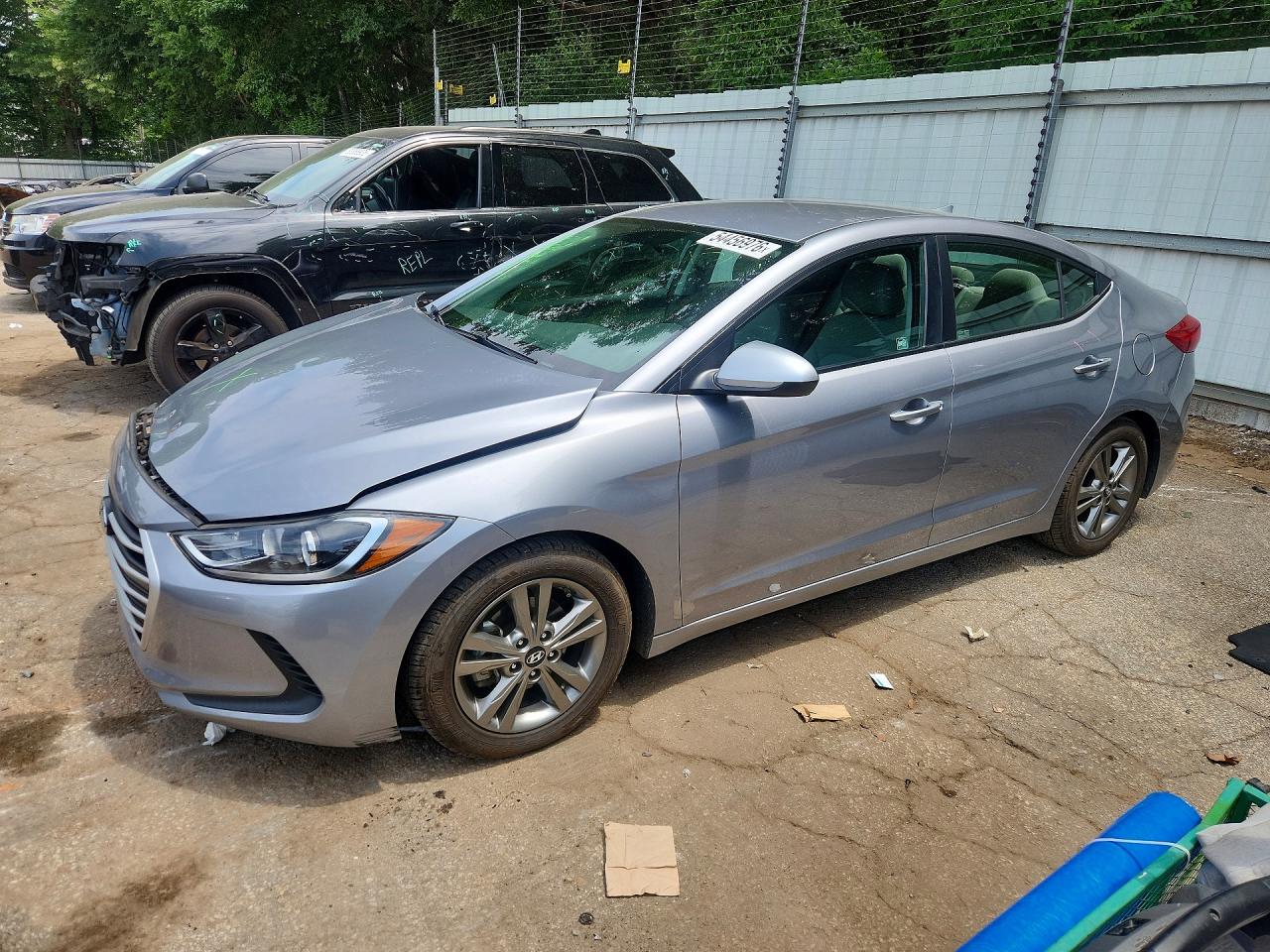 Salvage Hyundai ELANTRA Image