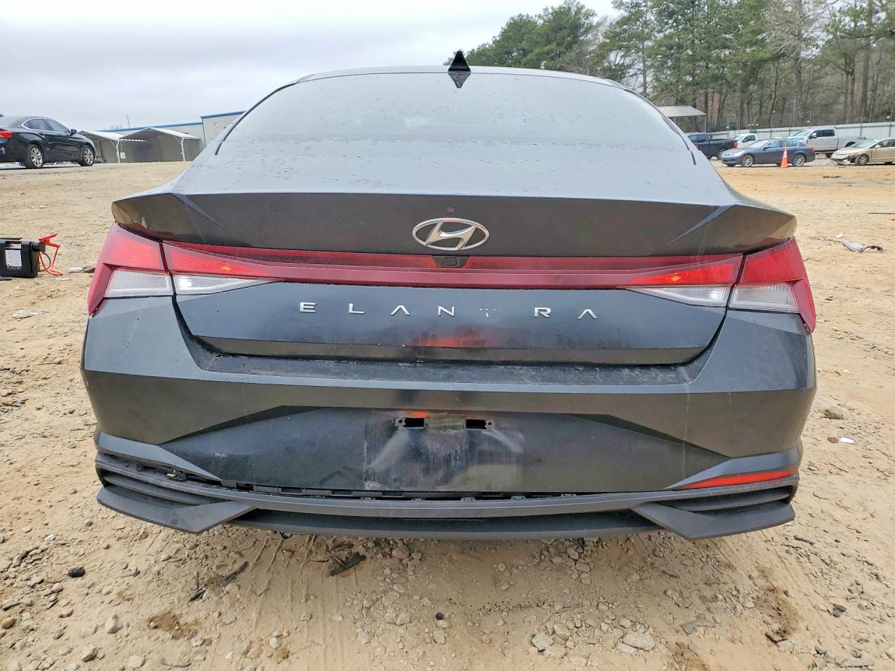 Hyundai ELANTRA Sel