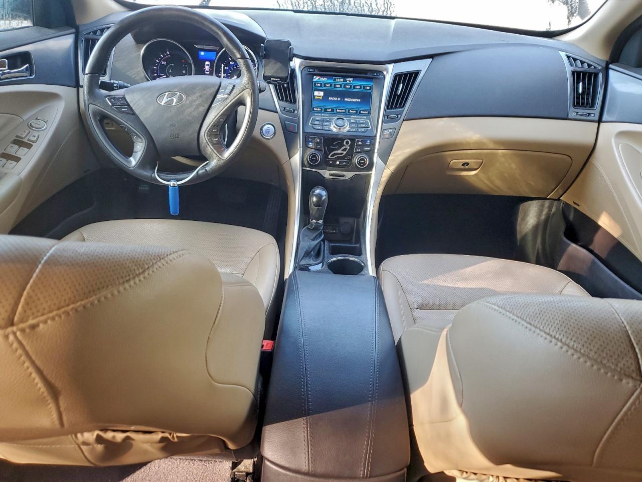 Hyundai SONATA Hybrid