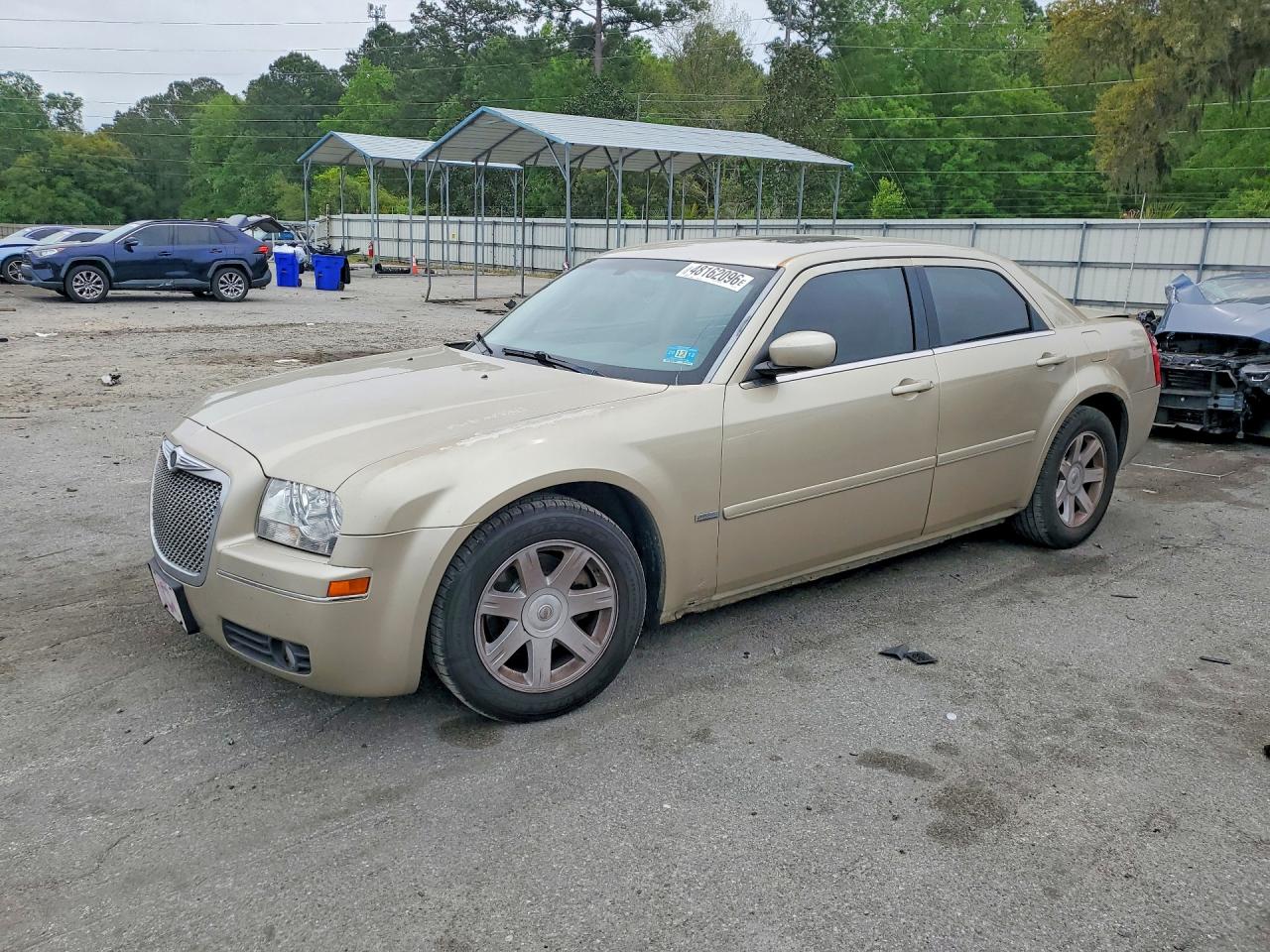Salvage Chrysler 300 Image