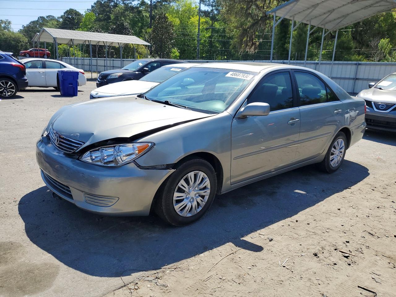 Salvage Toyota Camry Image